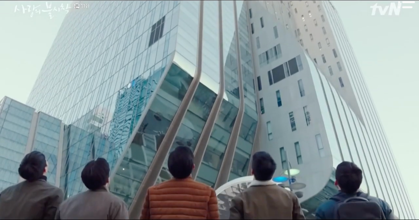 ตึก DDMC บริษัทที่ถ่ายทำในซีรี่ย์ Crash Landing on You