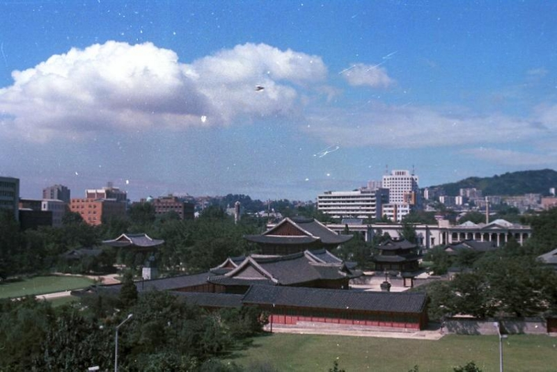 德寿宫1983年旧照片，展现古宫殿与西洋建筑的并存