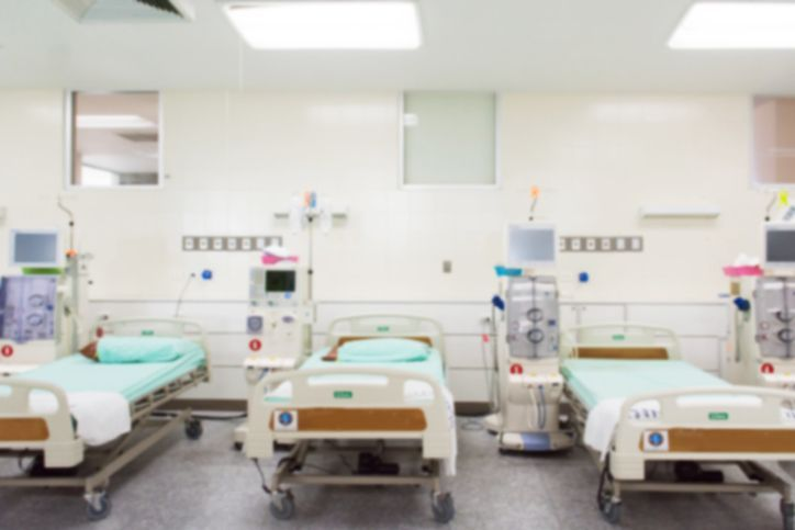 韩国医院病房的空病床示意图，反映新冠肺炎疫情对医疗体系的负担