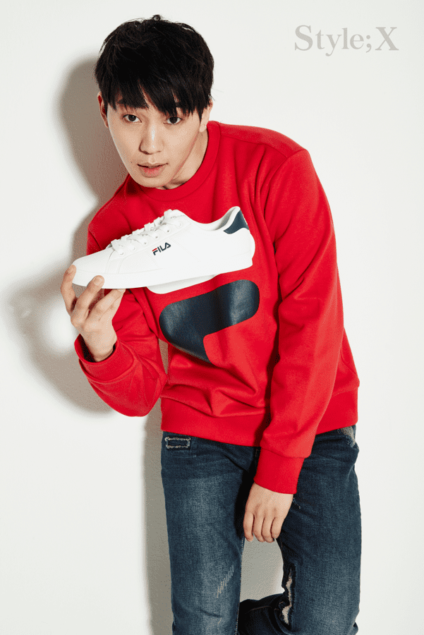 อยากอินเทรนด์แบบวัยรุ่นเกาหลี? พลาดไม่ได้กับไอเทมฮอตของ FILA ที่จะเพิ่มสไตลด์ที่โดดเด่นให้กับคุณ! ราคาดี, ดีไซน์เลิศ...ไปตำ!