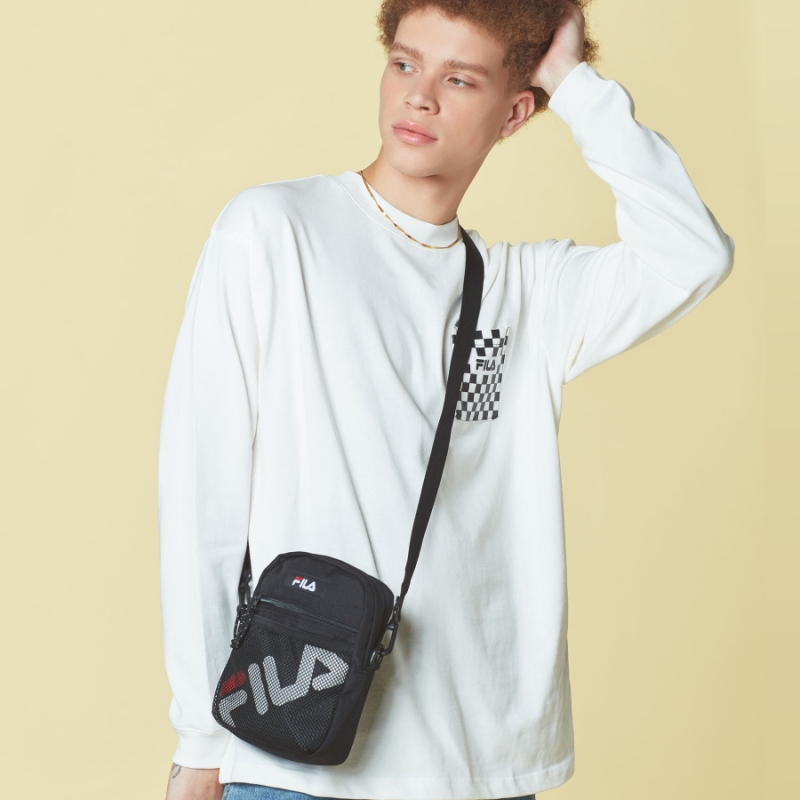 อยากอินเทรนด์แบบวัยรุ่นเกาหลี? พลาดไม่ได้กับไอเทมฮอตของ FILA ที่จะเพิ่มสไตลด์ที่โดดเด่นให้กับคุณ! ราคาดี, ดีไซน์เลิศ...ไปตำ!