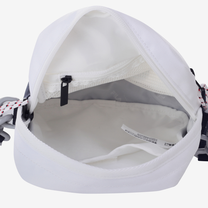 อยากอินเทรนด์แบบวัยรุ่นเกาหลี? พลาดไม่ได้กับไอเทมฮอตของ FILA ที่จะเพิ่มสไตลด์ที่โดดเด่นให้กับคุณ! ราคาดี, ดีไซน์เลิศ...ไปตำ!