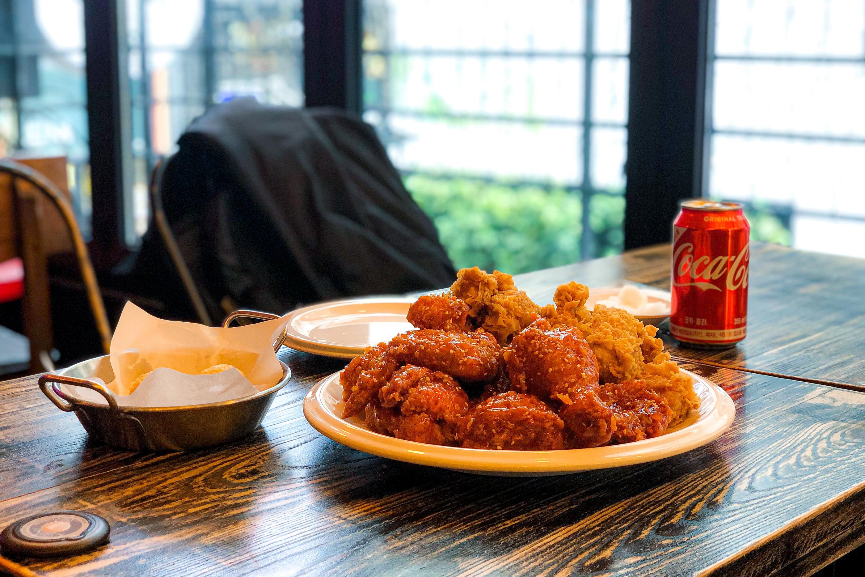 BBQ Myungdong Star | Finest chicken franchise in Myeongdong!
