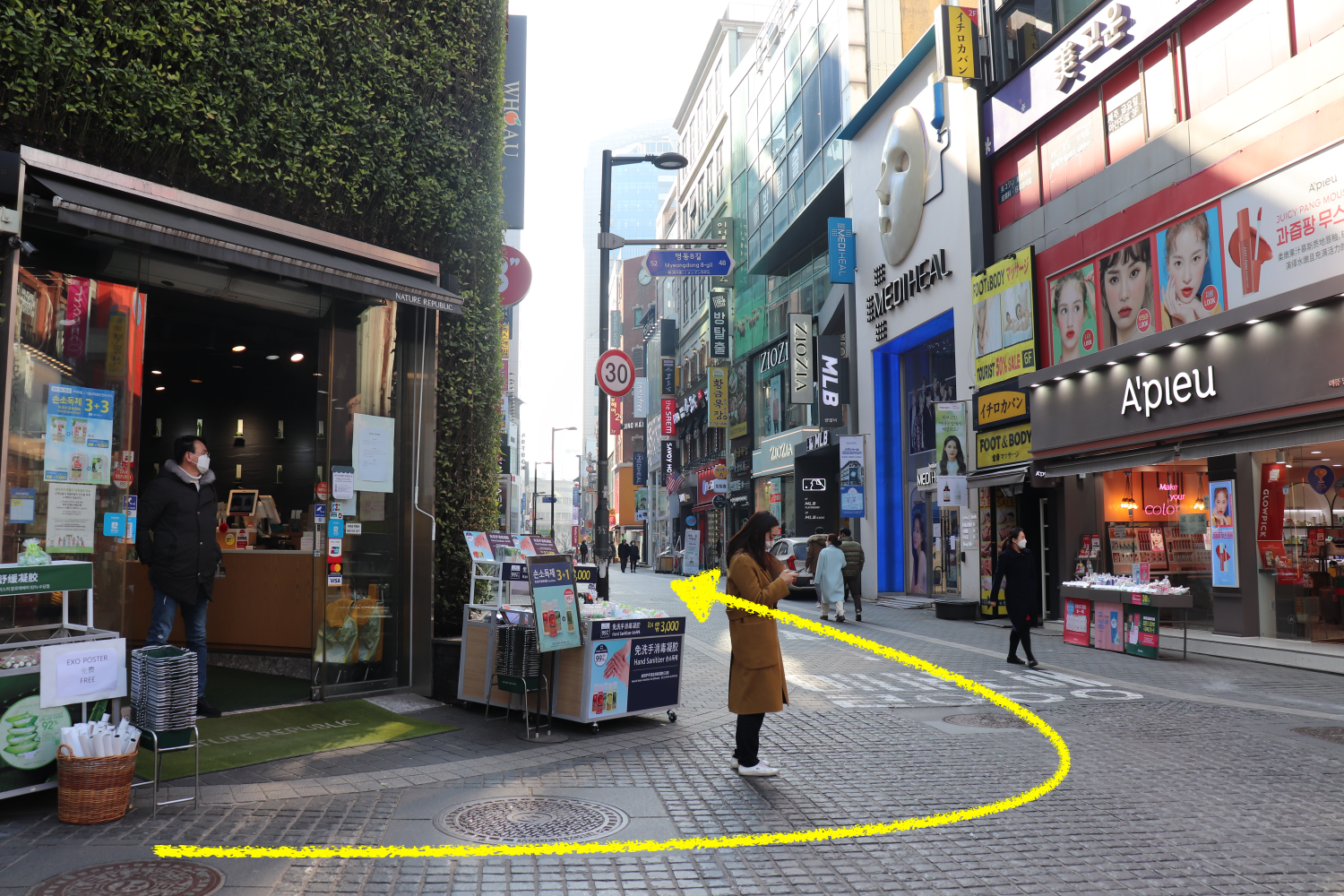 ソウル ソウルチキン チキン 韓国チキン BBQチキン ミョンドン ミョンドン美味しいお店 韓国旅行