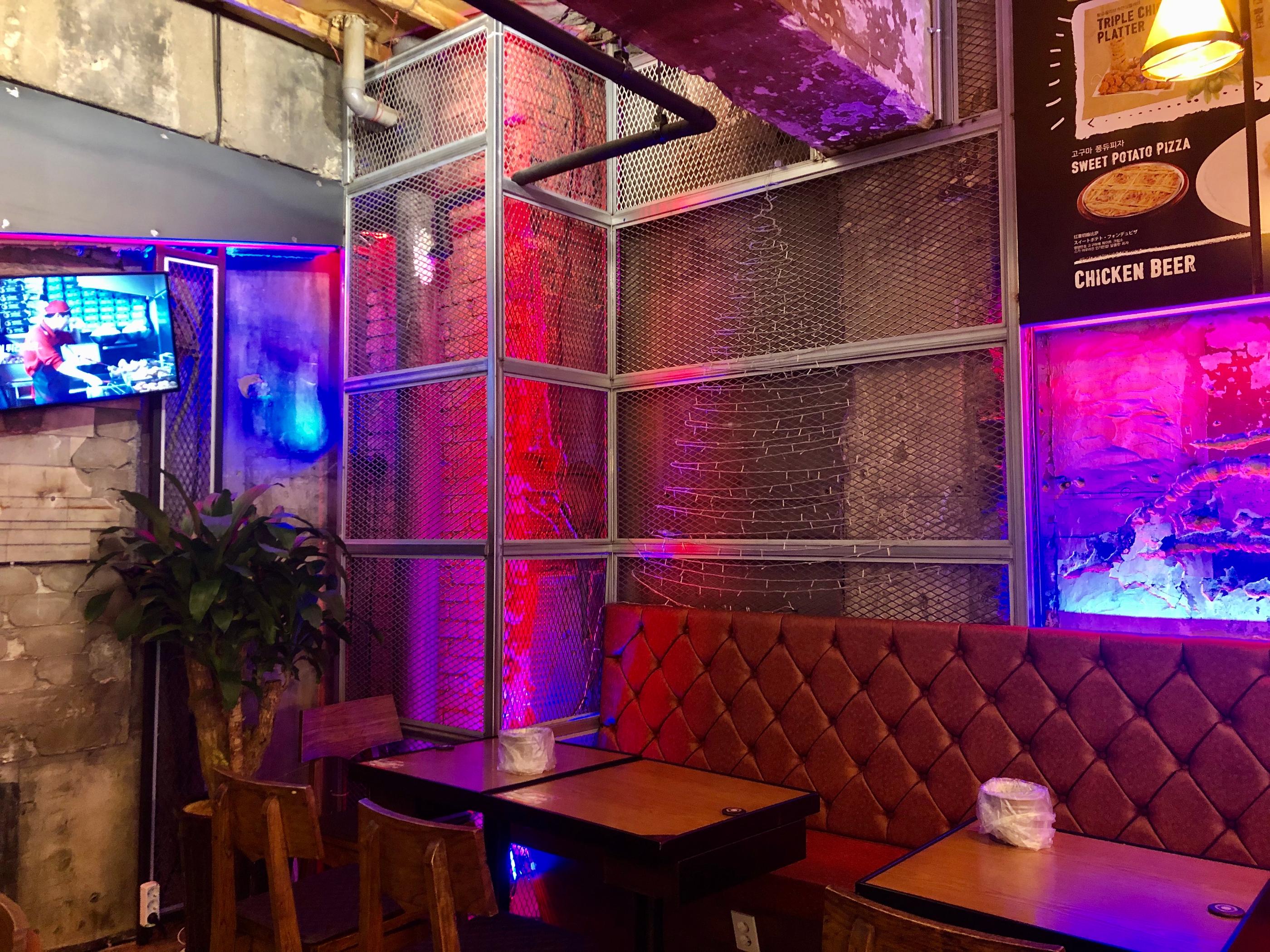 ソウル ソウルチキン チキン 韓国チキン BBQチキン ミョンドン ミョンドン美味しいお店 韓国旅行