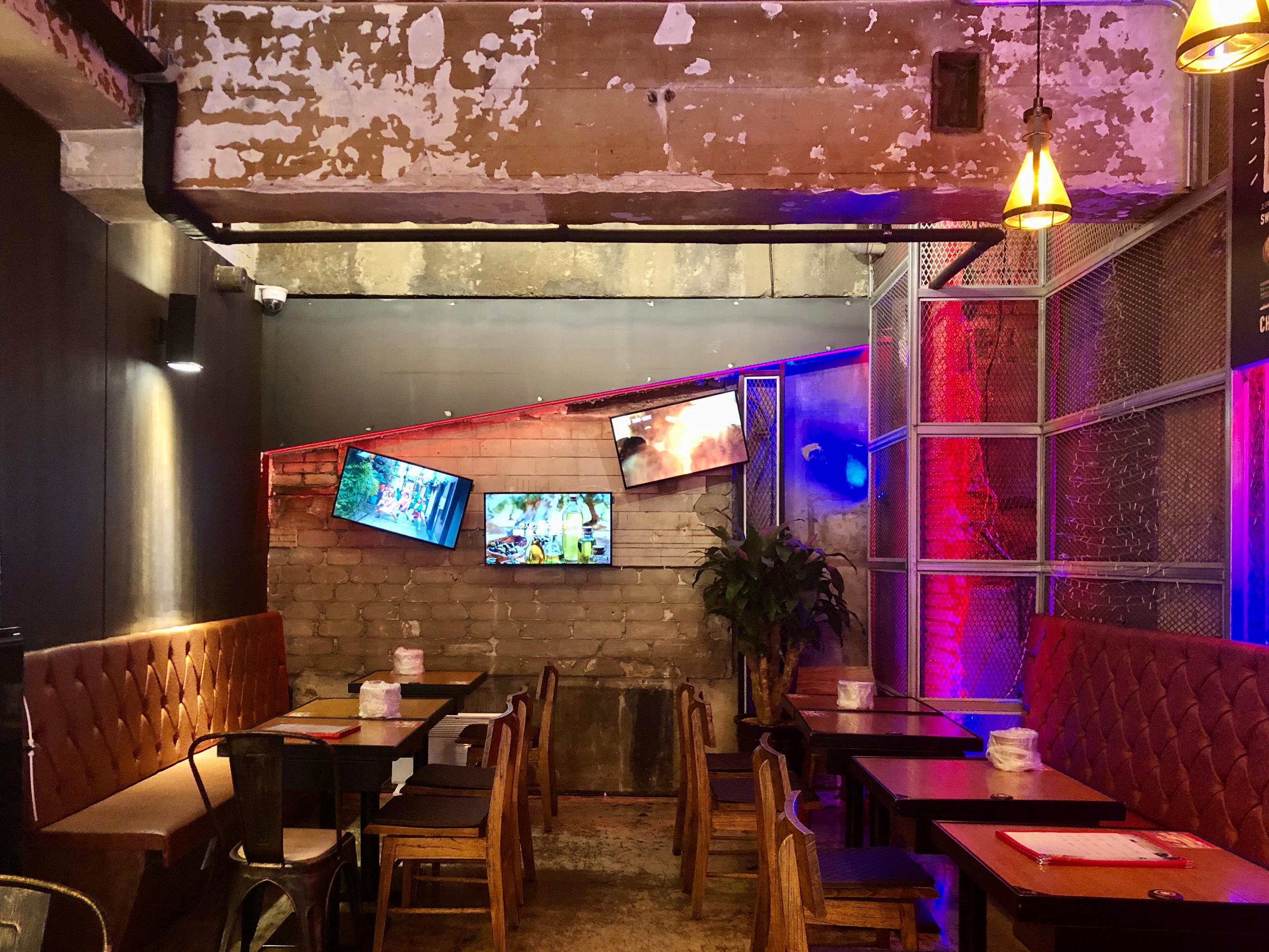 ソウル ソウルチキン チキン 韓国チキン BBQチキン ミョンドン ミョンドン美味しいお店 韓国旅行