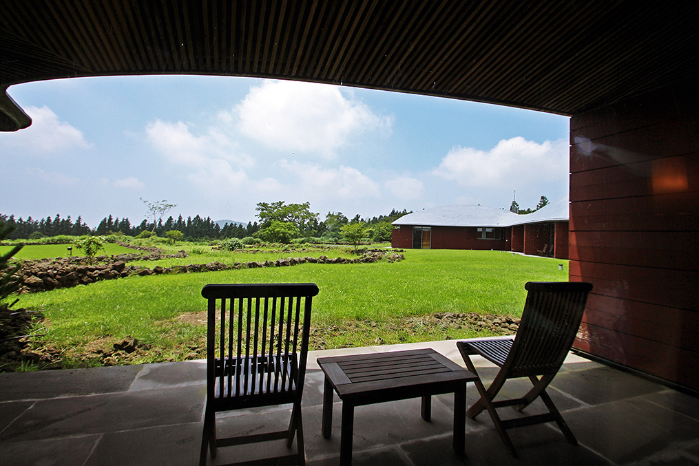 Unique accommodations in Jeju that will complete your island experience!