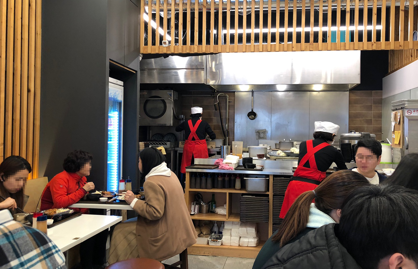 Cochon Tonkatsu | Sinchon Enjoy a tonkatsu meal for just 3000won