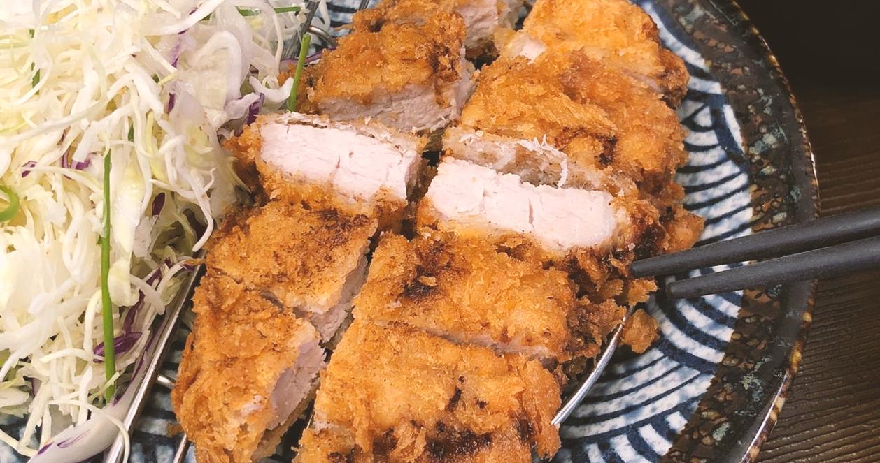 Cochon Tonkatsu | Ăn thịt lợn chiên xù với giá chỉ 3,000 Won ở Sinchon