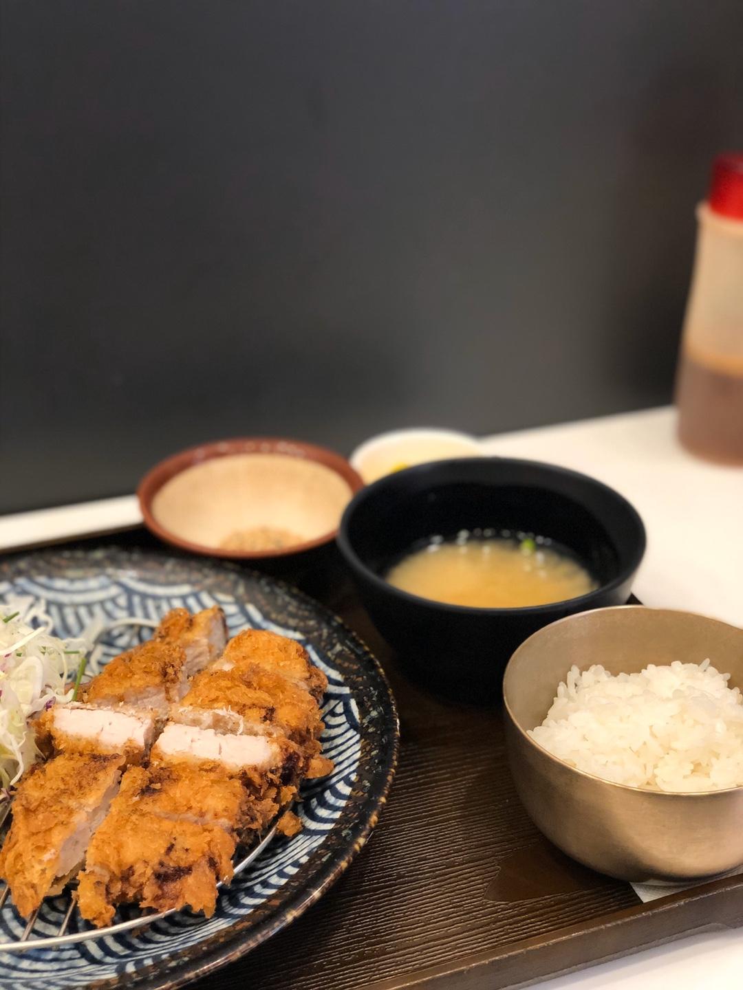 Cochon Tonkatsu | Sinchon Enjoy a tonkatsu meal for just 3000won