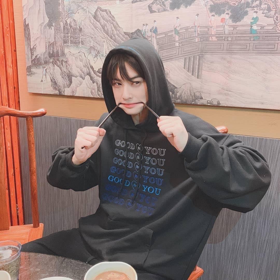 ทำใจเต้นหนักมากกับหนุ่มที่โพสต์รูปลงไอจีทีไรทำใจละลาย! 8 เซเลบริตี้เกาหลีที่สาวโหวตให้เป็น Boyfriend Material ตามไปฟอลไอจีกัน