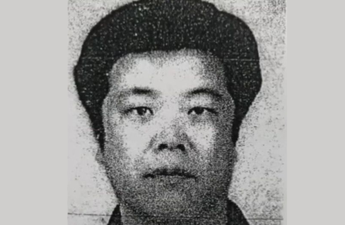 影視節目曝光的趙鬥淳的形象，顯示在一個照片中。