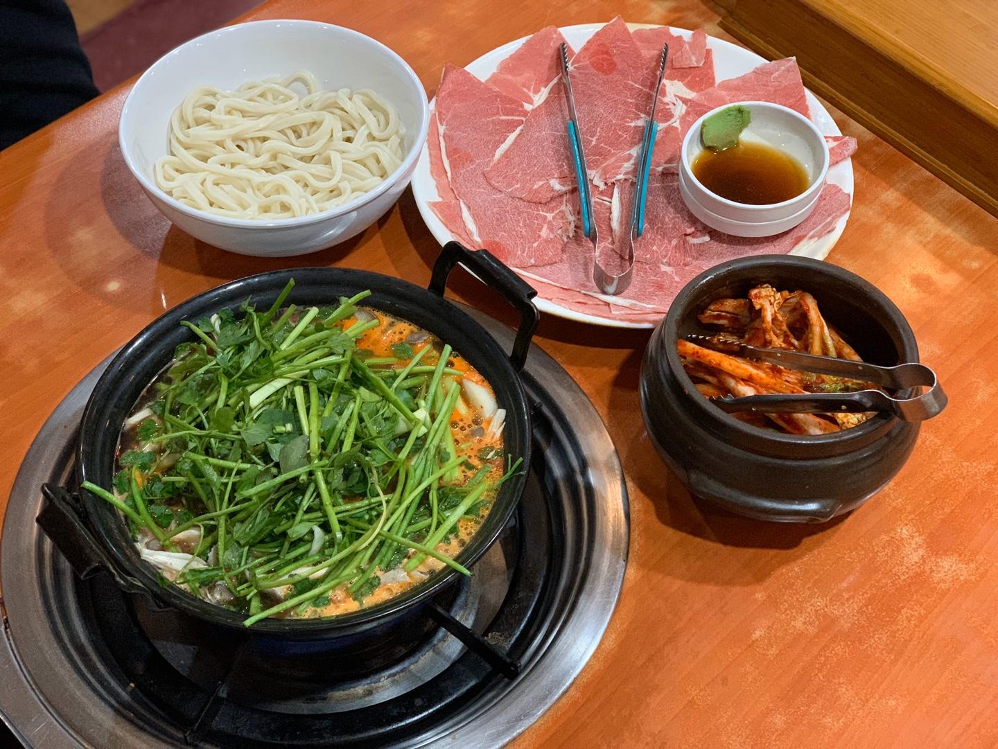 Deungchon Shabu Kalguksu | Hoegi 