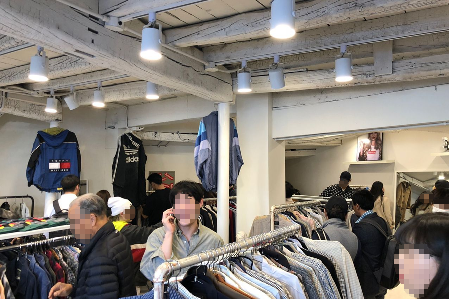 東廟市場的小鋪們，提供傳統飲食和特有韓國小物