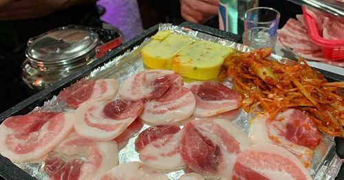 Haengjin | Mangwondong, Fresh pork and a '90s vibe, the right way of enjoying fresh pork.
