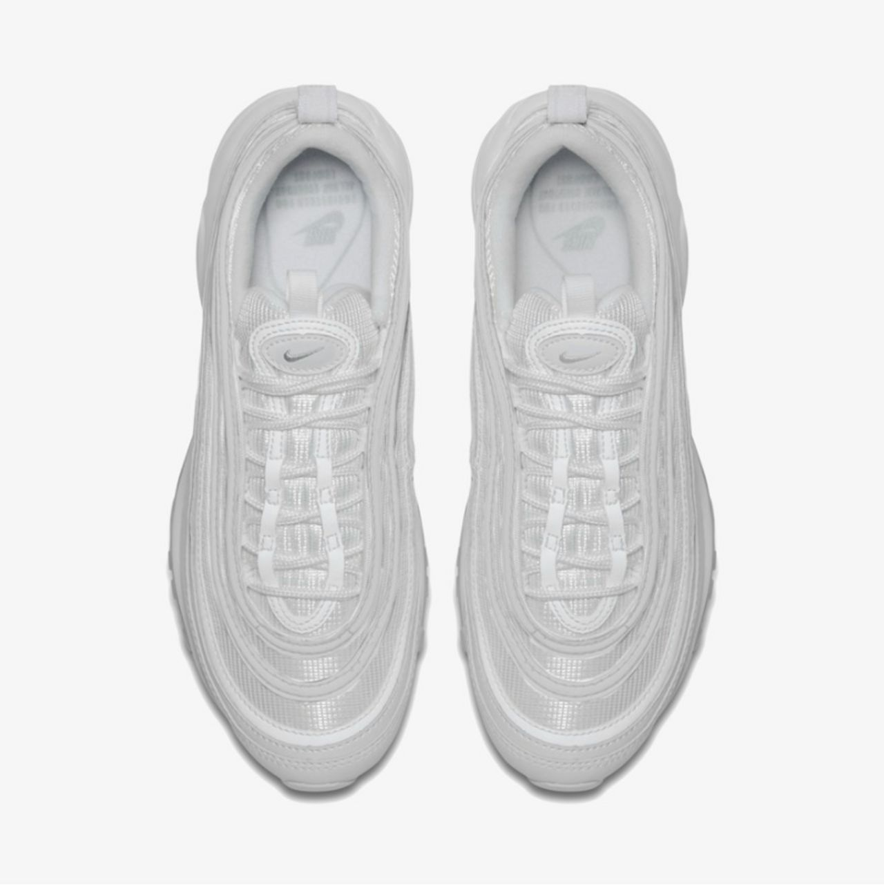 Couple Shoes Worn in Korea 8 couple shoes that are popluar in Korea