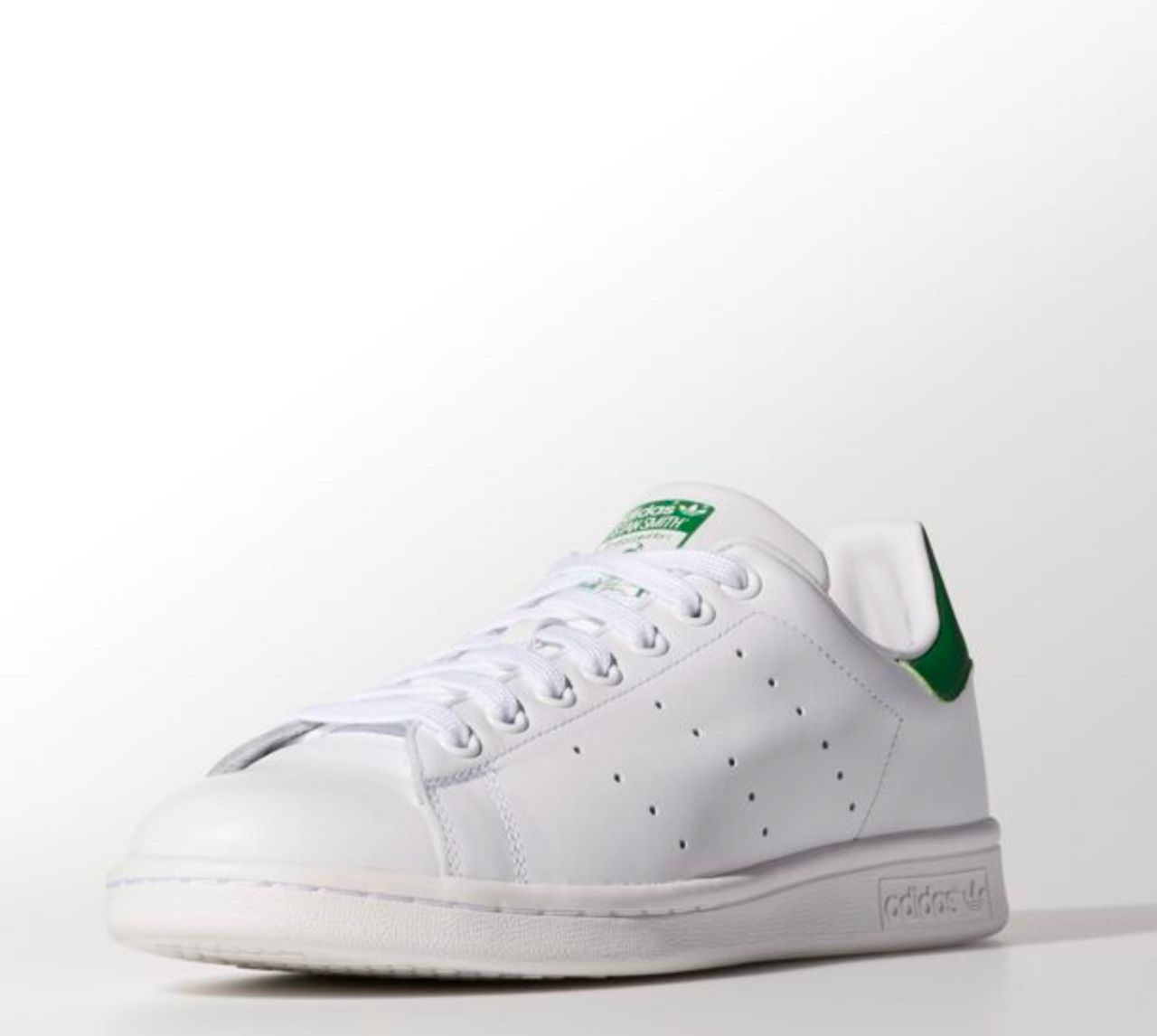 Couple Shoes Worn in Korea 8 couple shoes that are popluar in Korea