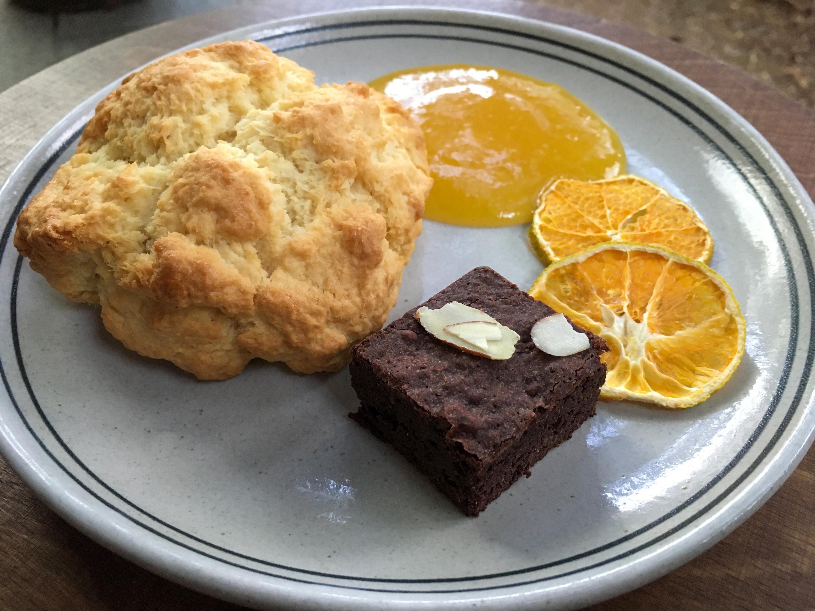 Almost Home Art Sonje Branch | Gyeongbokgung, A tranquil hanok cafe with traditional desserts