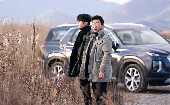 กักตัวอยู่บ้าน ออกไปข้างนอกก็กลัว ทำอะไรดี? ดู Netflix/ Viu ละเป็นไง! รวมซีรี่ย์และภาพยนต์ที่ฉายในเดือนเมษายน