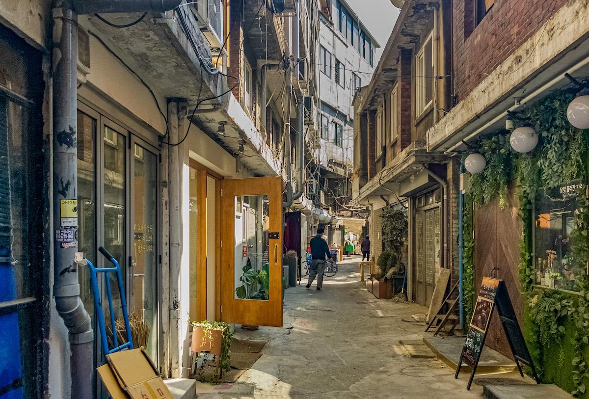 One Day Tour | Itaewon Able to see the past and present of Seoul