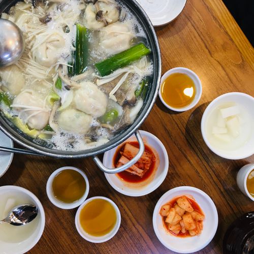 Gaeseong Mandu Koong | Insadong, 3 Generations of Family Business Makes It on Michelin Guide