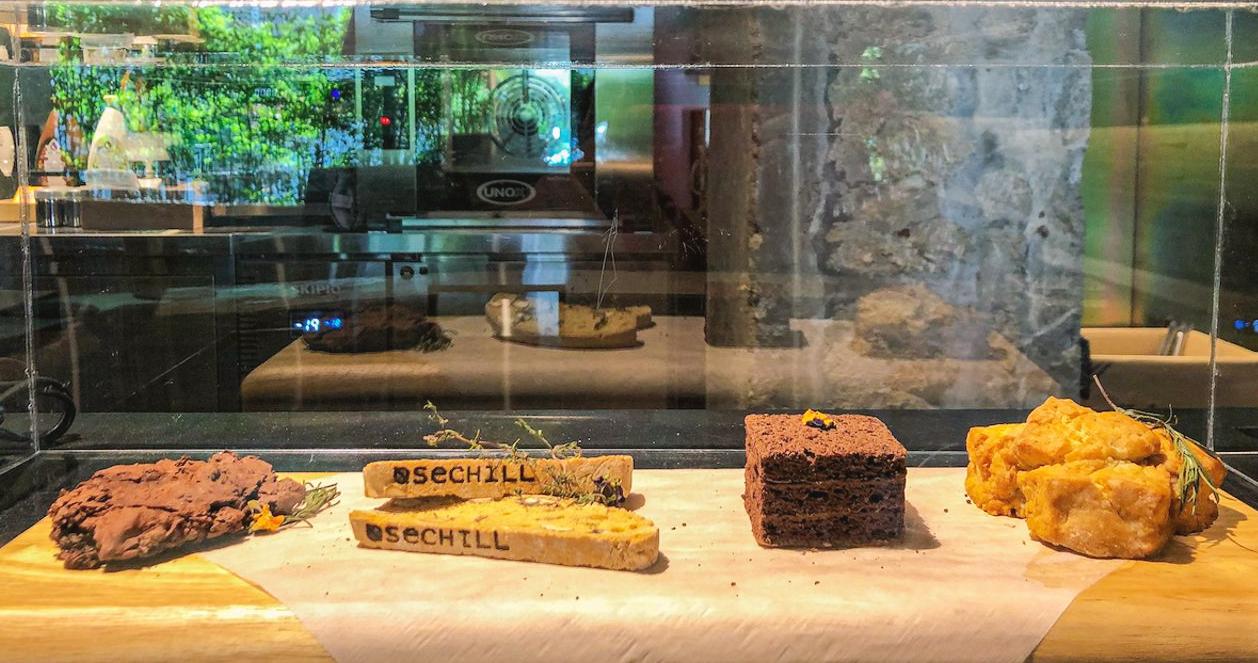  Bánh tại Quán cafe của Winner Song Mino Osechill 