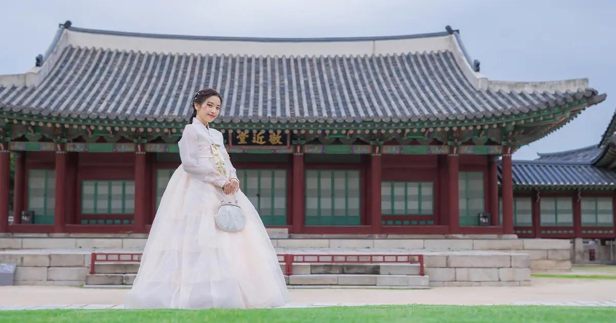 Seohwa Hanbok | Gyeongbokgung Hanbok Rental Shop