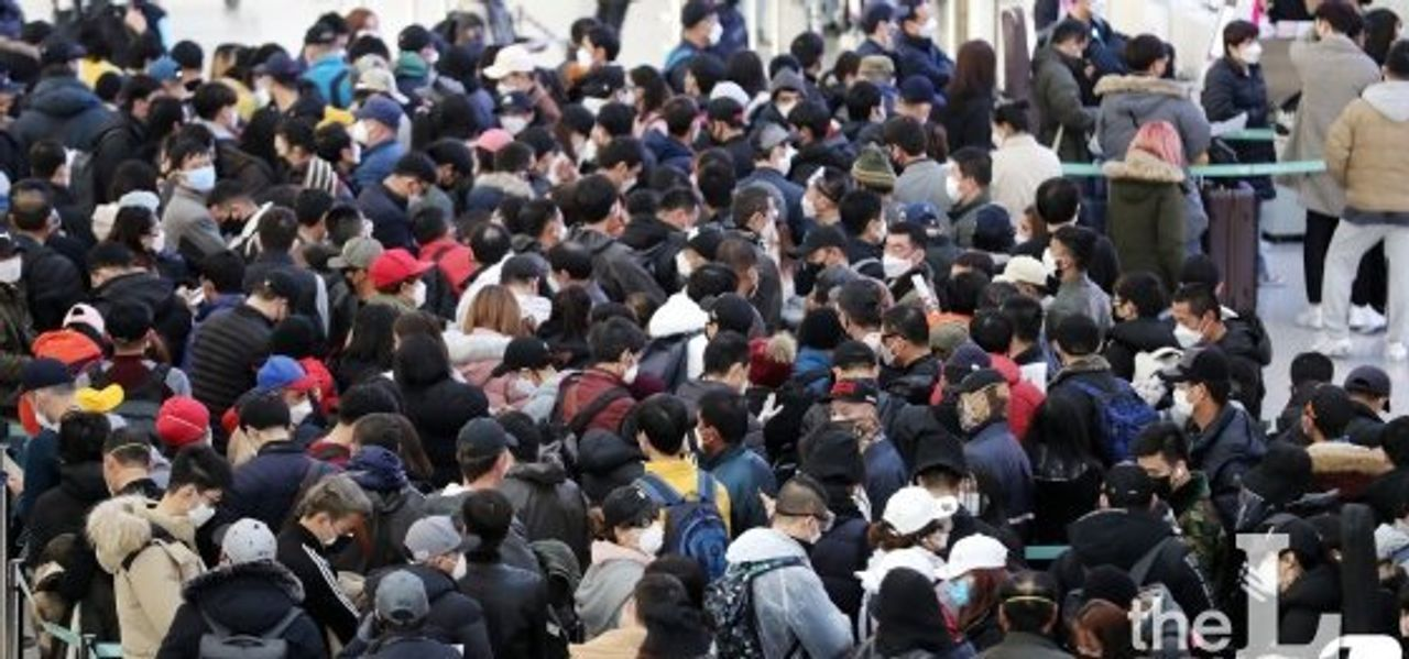 เพิ่มความครีเอทในการสู้กับไวรัสและปกป้องฟรอนต์ไลน์! ทั้งบูทเก็บตัวอย่างขนาดเท่าตู้โทรศัพท์, QR เก็บข้อมูล, หุ่นยนต์ทำความสะอาด