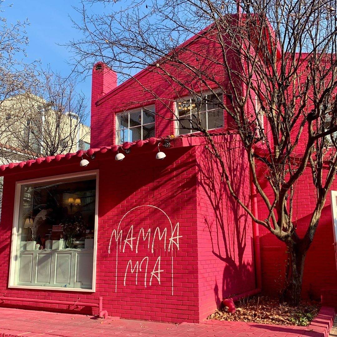 ร้านอาหารและคาเฟ่ที่ Blink ตัวจริงต้องมา! ตามไปเก็บลิสต์ของกินที่สาว Black Pink เคยมาทาน ปักหมุดกันให้ล้นไปเลย...