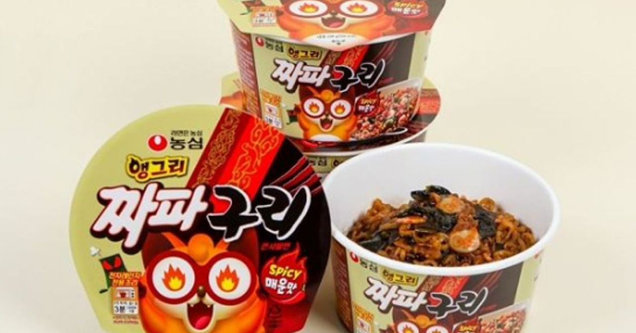 牛頭鹿炸醬麵在從外觀到味道都給人留下深刻印象。農心的這款新產品，以辛辣的炸醬味直達消費者的味蕾，配合炙燒的麵條，讓顧客每一口都能感受到濃鬱的香味。