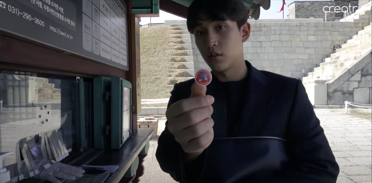 Suwon Hwaseongㅣ Oppa's tour Tour around with Oppa and see Hwaseong Fortress, Haenggung, chicken street and more!