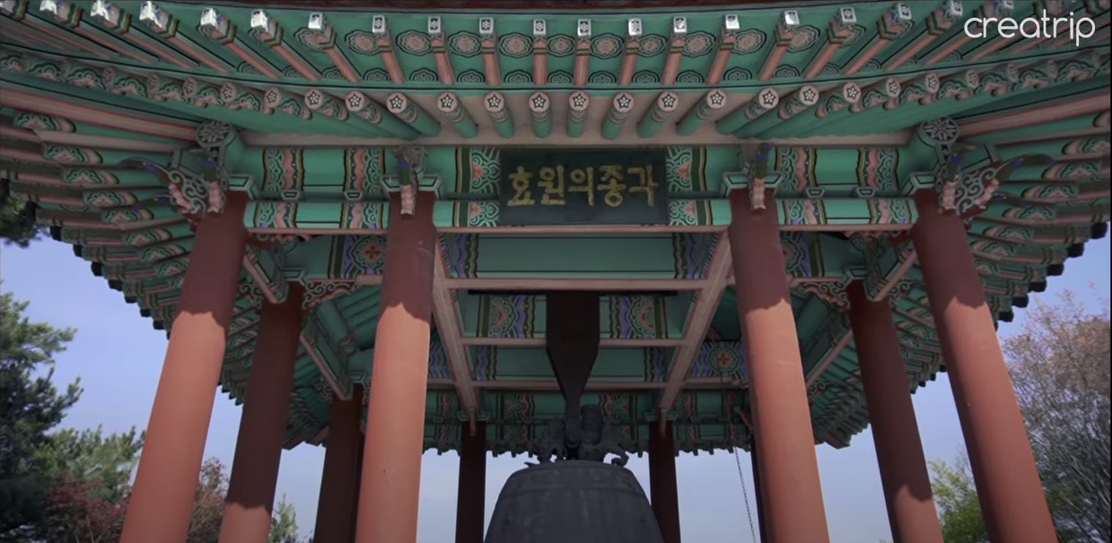 Suwon Hwaseongㅣ Oppa's tour Tour around with Oppa and see Hwaseong Fortress, Haenggung, chicken street and more!