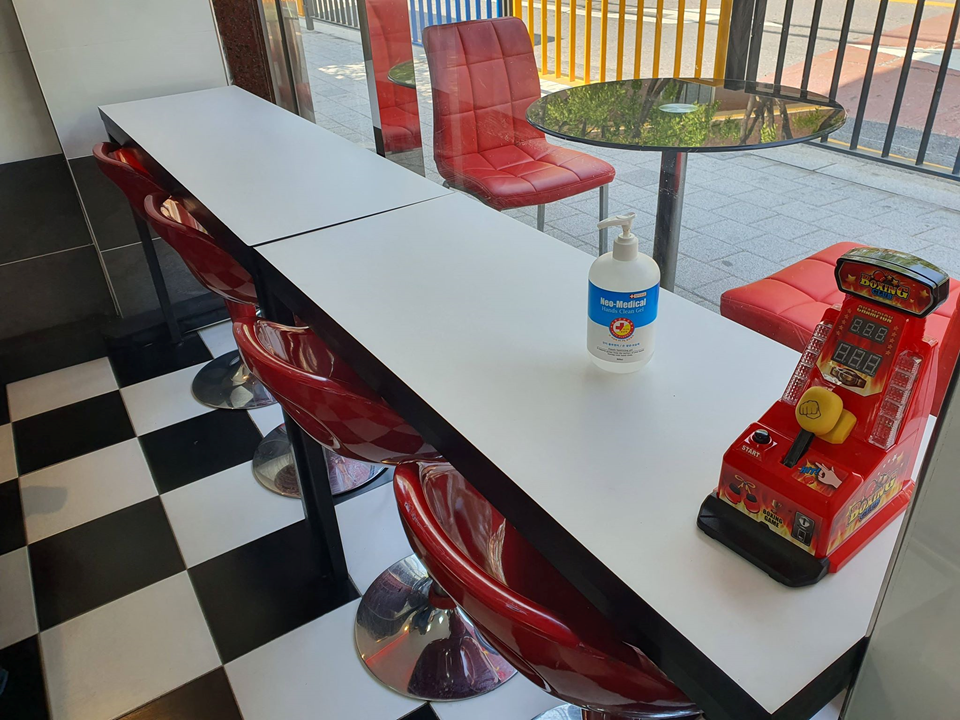 พิซซ่า แอนด์ เบอร์เกอร์ พลัส (PB+) | แฮมเบอร์เกอร์และพิซซ่าฮาลาลที่ดีที่สุดของอิแทวอน