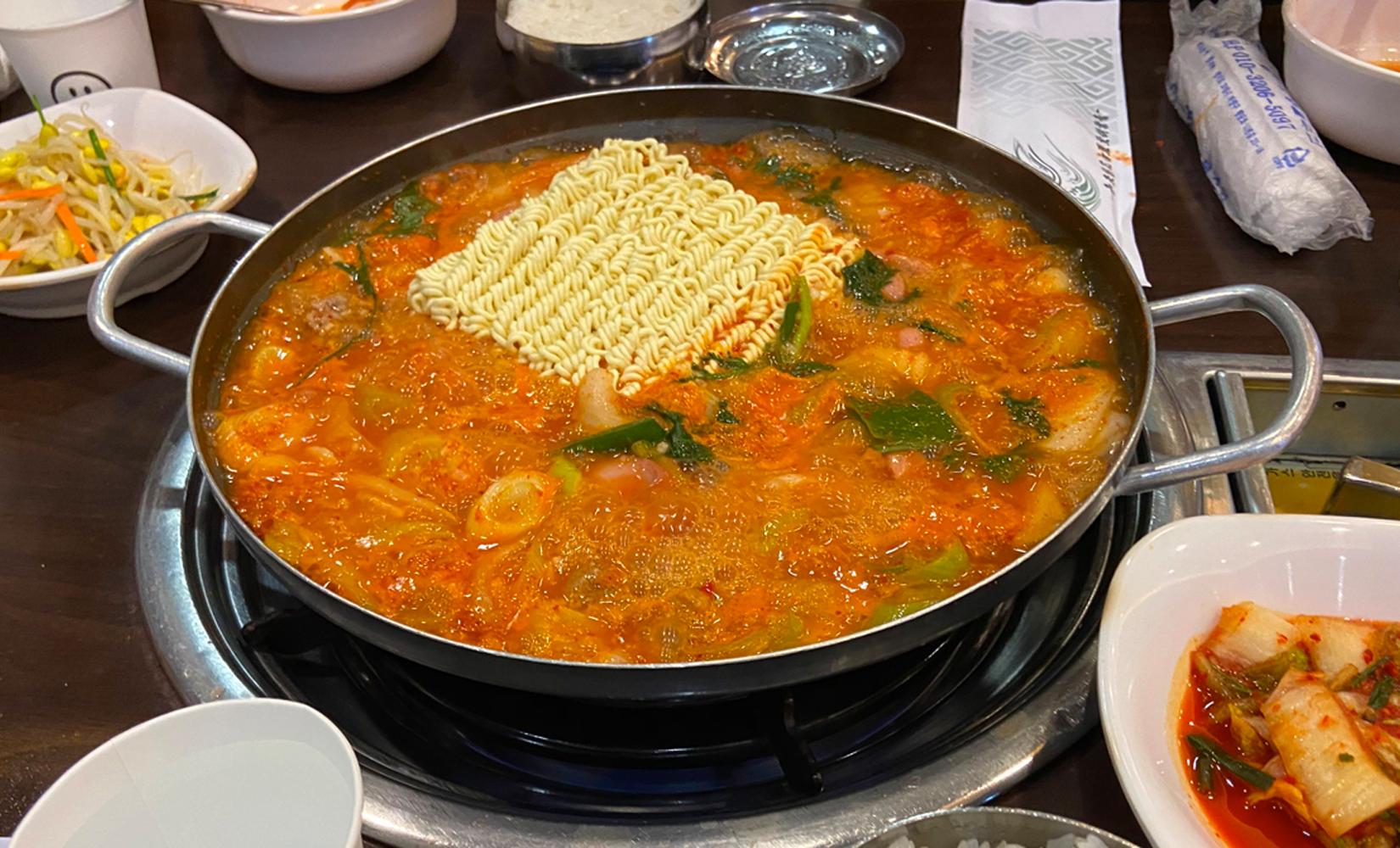 江南 「松炭部隊鍋」介紹