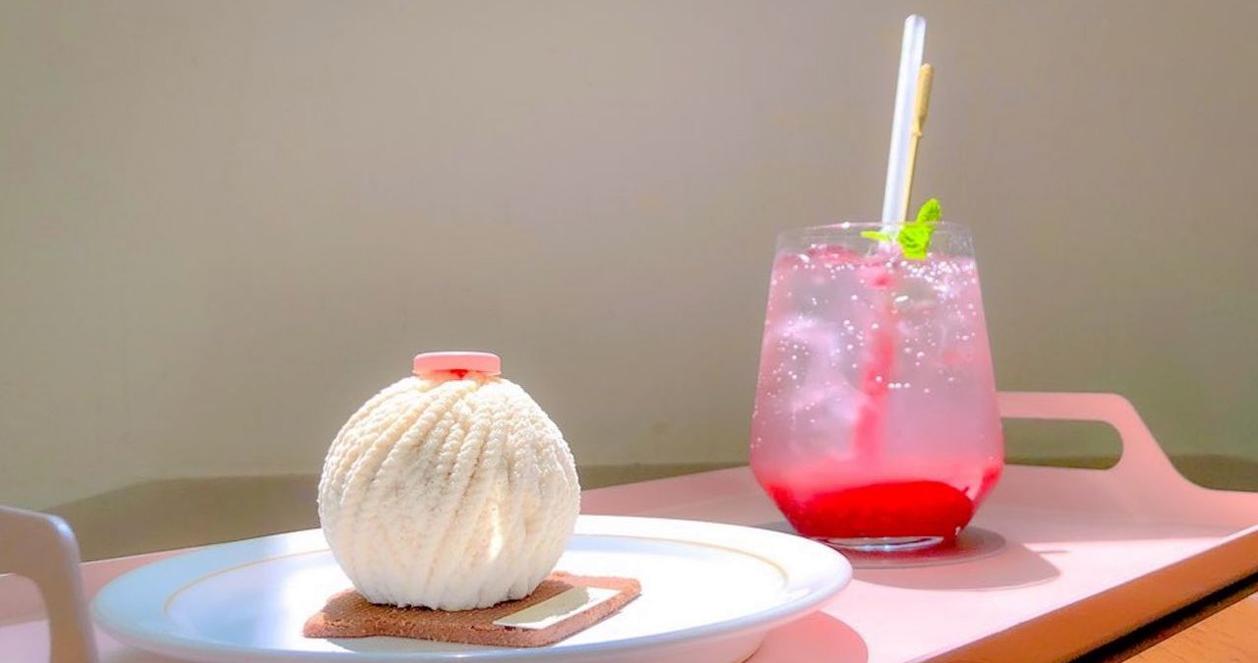 Le Montblanc | Quán cafe bán bánh cuộn len siêu xinh ở Itaewon 