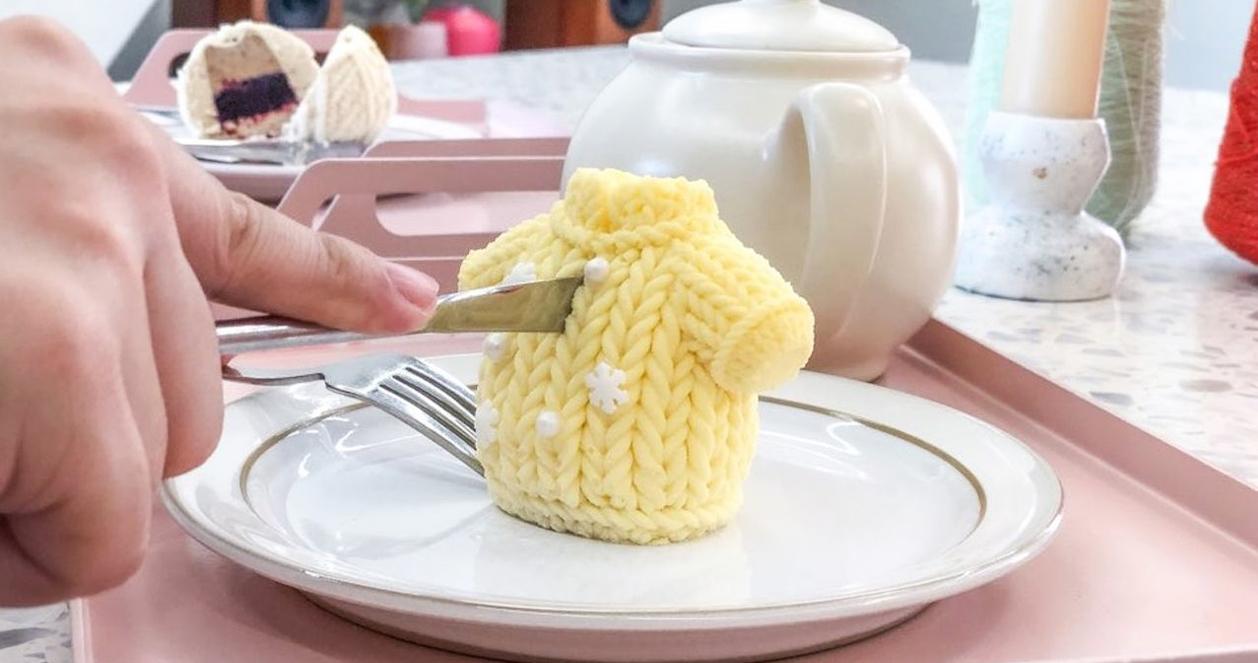 Le Montblanc | Quán cafe bán bánh cuộn len siêu xinh ở Itaewon 