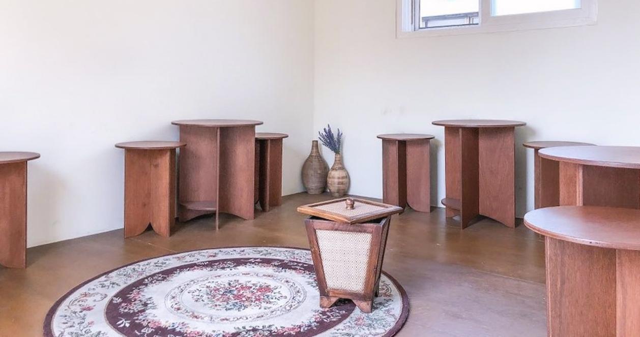 Le Montblanc | Quán cafe bán bánh cuộn len siêu xinh ở Itaewon 