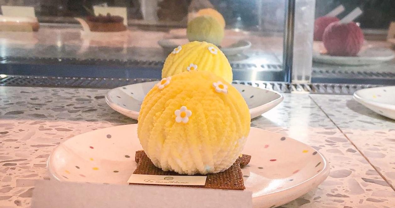 Le Montblanc | Quán cafe bán bánh cuộn len siêu xinh ở Itaewon 