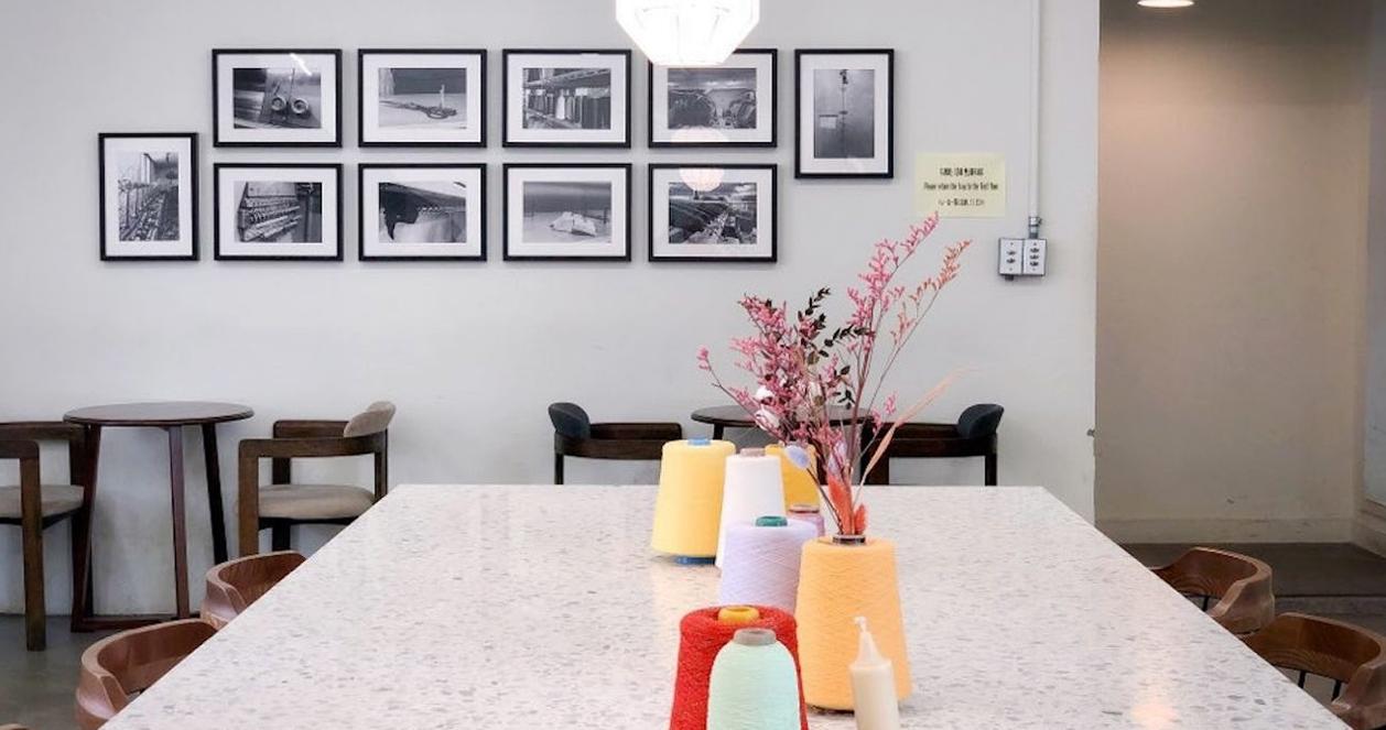 Le Montblanc | Quán cafe bán bánh cuộn len siêu xinh ở Itaewon 