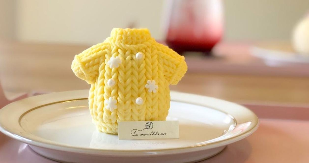 Le Montblanc | Quán cafe bán bánh cuộn len siêu xinh ở Itaewon 