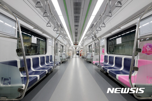 มาตรการป้องกันโรคระบาด! ตั้งแต่วันที่ 13 พ.ค. เป็นต้นไป รถไฟฟ้าใต้ดินของเกาหลีจะออกข้อบังคับใหม่ให้ใส่หน้ากากอนามัยกันทุกคน!