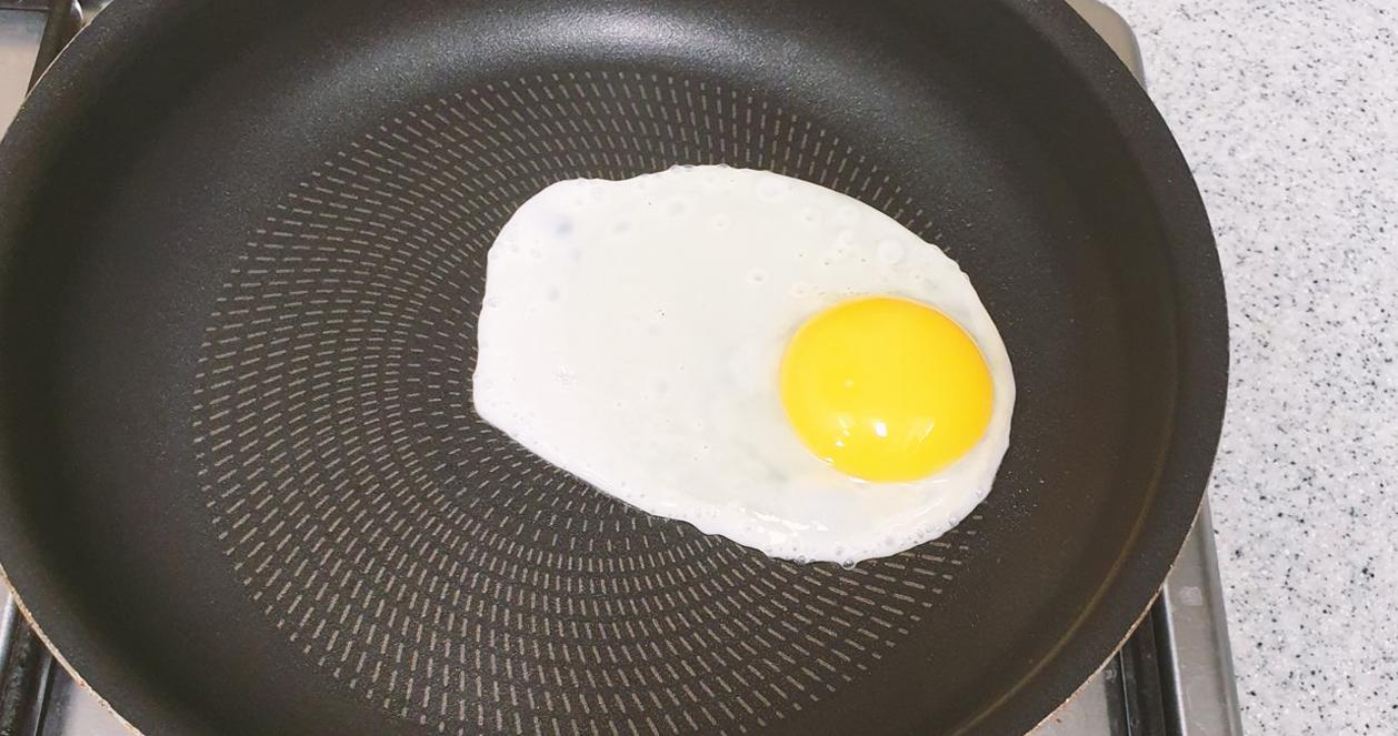 Công thức làm món cơm rang trộn mì đang hot tại Hàn Quốc