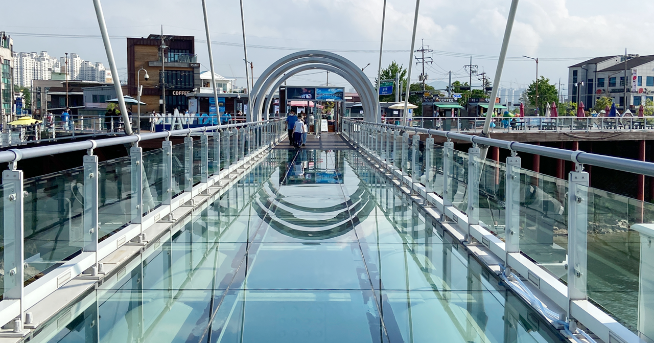 Glass Bridge and Observatory | Chuncheon Want to walk on air? Chuncheon is place for you!