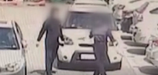 .. ข้อความสุดท้ายที่พนักงานรักษาความปลอดภัยได้เขียนทิ้งไว้ในจดหมาย เขาโดยแรงกดดันจากผู้พักอาศัยและจากไปพร้อมความไม่ยุติธรรม ประชาชนกว่า 3 แสนคนร่วมลงชื่อเรียกร้องความยุติธรรมให้เขา!