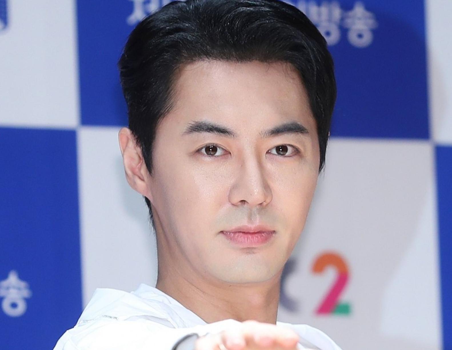 [単独]‘10月結婚’チョンジン “大きな力になってくれる人、確信ができた”直筆の手紙で挨拶(前文)