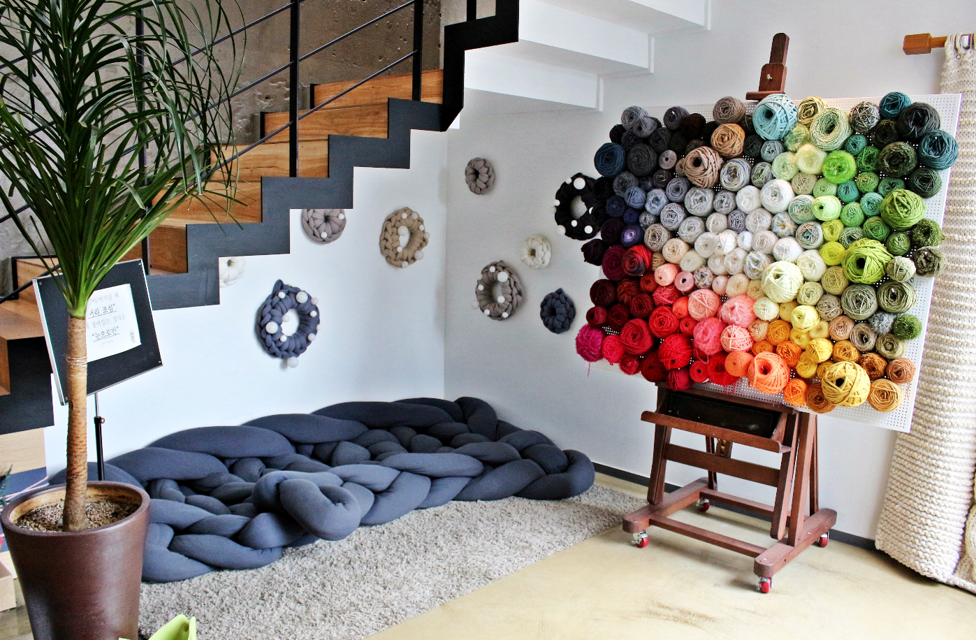 韓国、韓国カフェ、ソウル、ソウルカフェ、カフェ、大きなカフェ、パジュ、パジュカフェ、ソウル近郊、ソウル周辺、ソウル以外、ヒーリングカフェ、映えカフェ、インスタ映えカフェ、大きいカフェ、森のカフェ、森カフェ、パジュアウトレット、韓国人、韓国流行、韓国大好きカフェ、ヘイリマウル、ヘイリ村、ヘイリ、韓国マカロン、韓国パン、大きなパン屋、ベーカリーカフェ