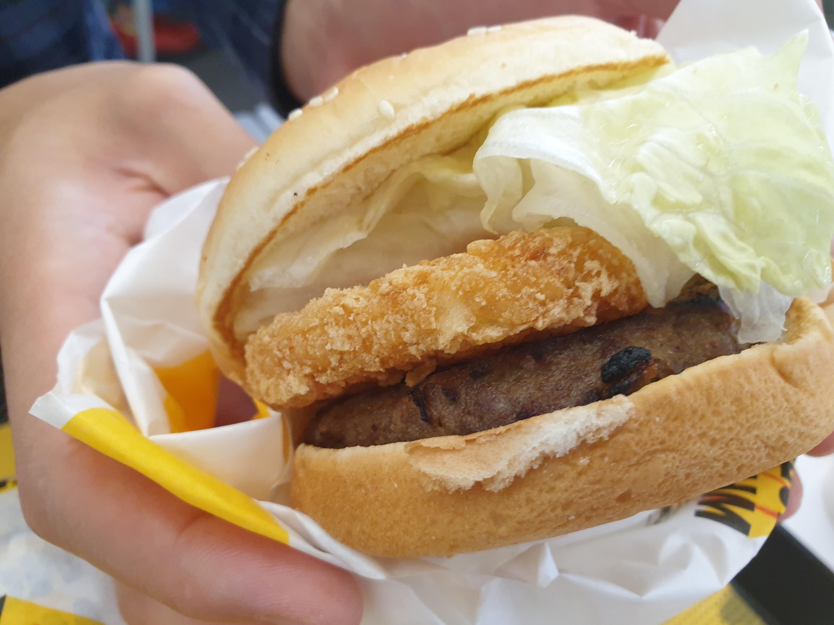 韓国、韓国ハンバーガー、ハンバーガー、ノーブランド、NoBrand、韓国カフェ、韓国チェーン店、韓国フランチャイズ、韓国ロッテリア、韓国イーマート、マート、韓国ブランド、バーガー、バーガーチェーン、モクドン、モクドン駅、木洞駅、木洞、ウルチロ4街、ウルチロ、チョンガク、鐘路、鐘閣、コンデ、建国大学入口、ノーブランドバーガー