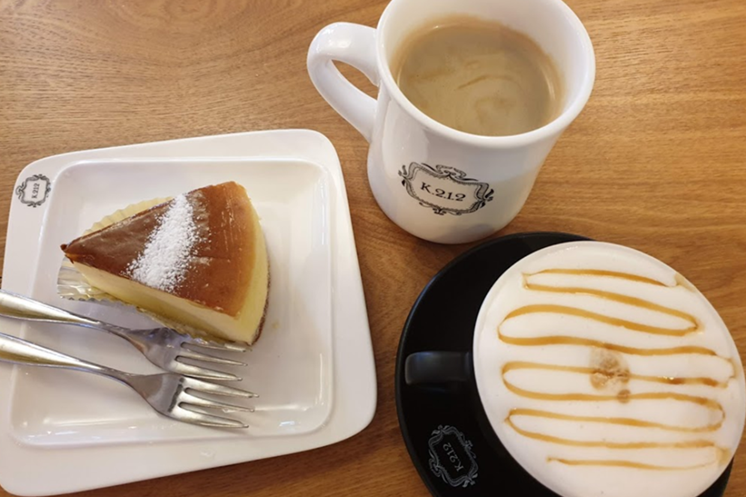 K212咖啡廳內部裝潢與菜單