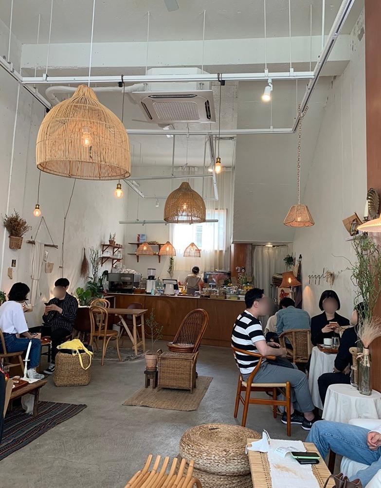 #ソウルカフェ #ソウル #ソウル旅行 #韓国カフェ #韓国旅行  #ムンレ洞 #ムンレカフェ #文来創作村  #ヨンドゥンポ #ヨンドゥンポカフェ #韓国オシャレカフェ #韓国情報 #韓国ホットプレイス #ソウルホットプレイス