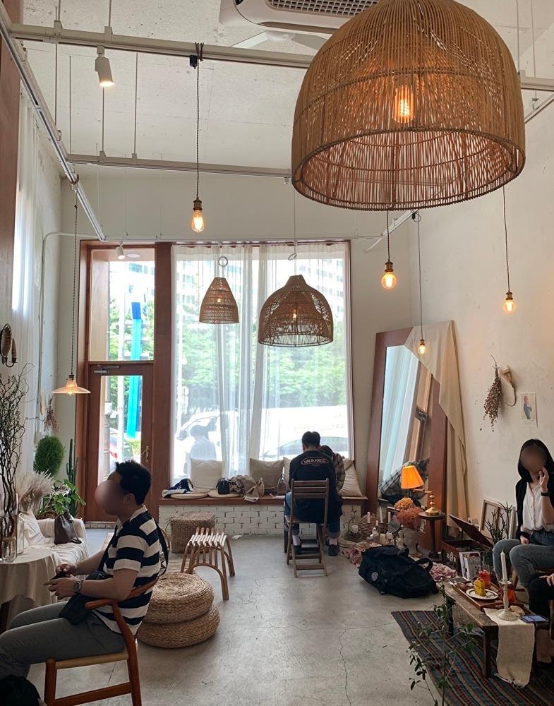 #ソウルカフェ #ソウル #ソウル旅行 #韓国カフェ #韓国旅行  #ムンレ洞 #ムンレカフェ #文来創作村  #ヨンドゥンポ #ヨンドゥンポカフェ #韓国オシャレカフェ #韓国情報 #韓国ホットプレイス #ソウルホットプレイス